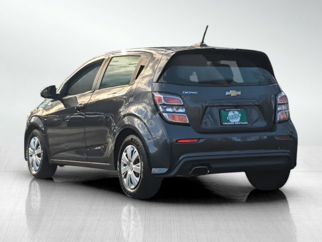 2019 Chevrolet Sonic LT Image 7 of 38