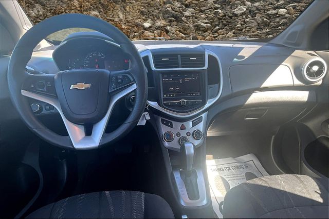 2019 Chevrolet Sonic LT Image 23 of 32