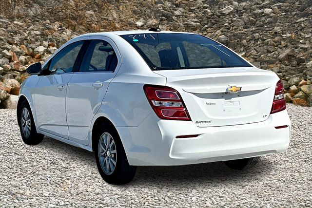 2019 Chevrolet Sonic LT Image 6 of 32