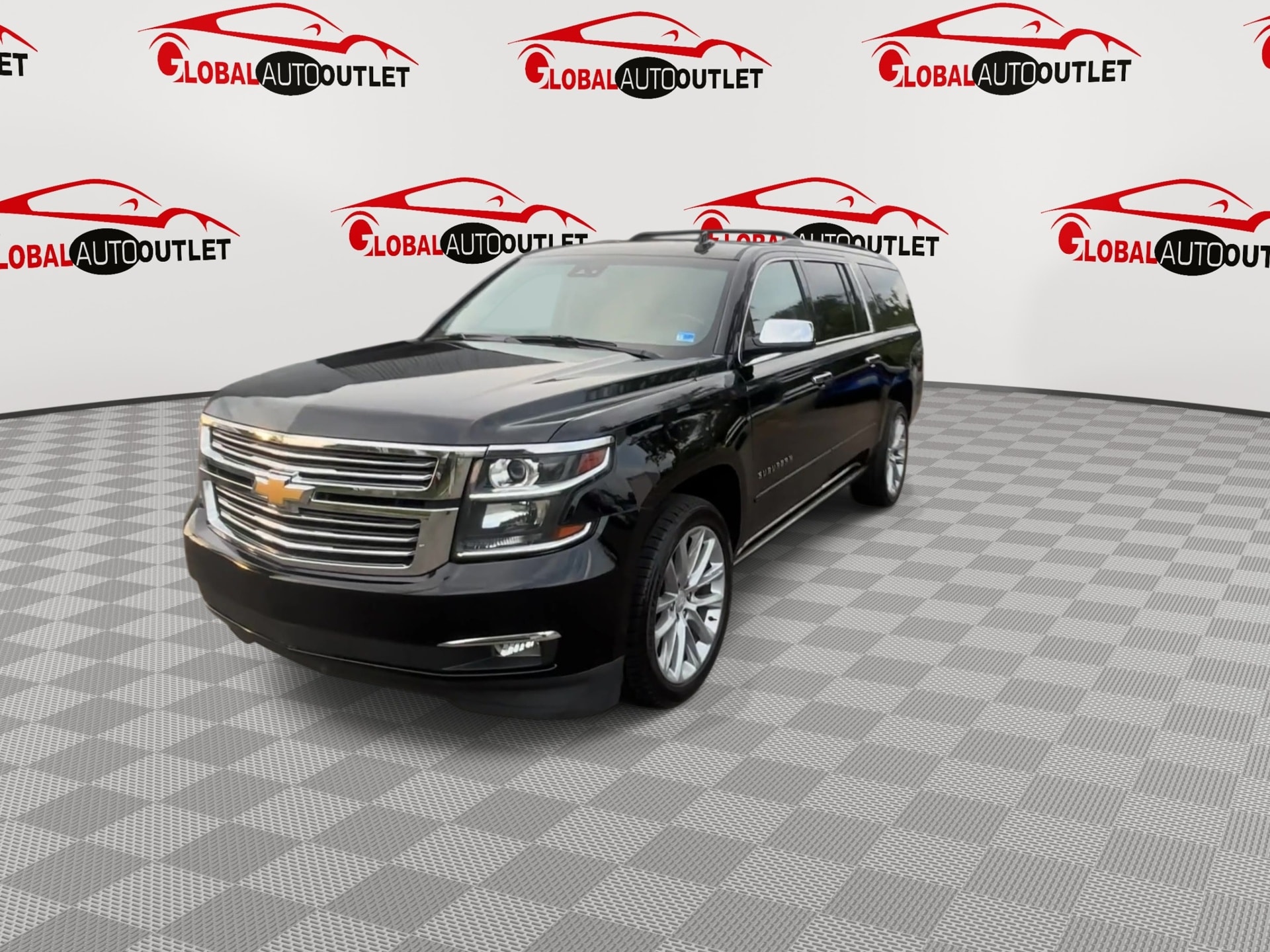 2019 Chevrolet Suburban Premier Image 3 of 31
