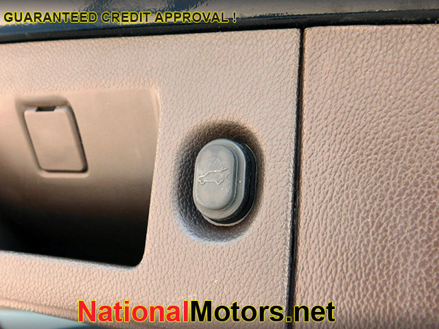 Vehicle image 8 of 17