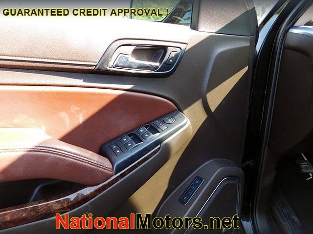 Vehicle image 14 of 17
