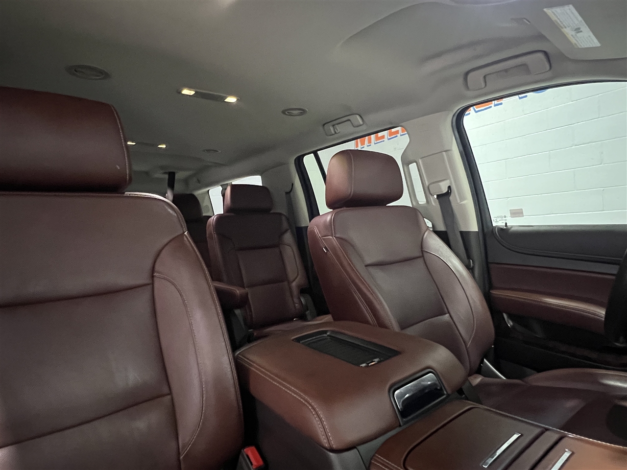 2019 Chevrolet Suburban Premier Image 13 of 28