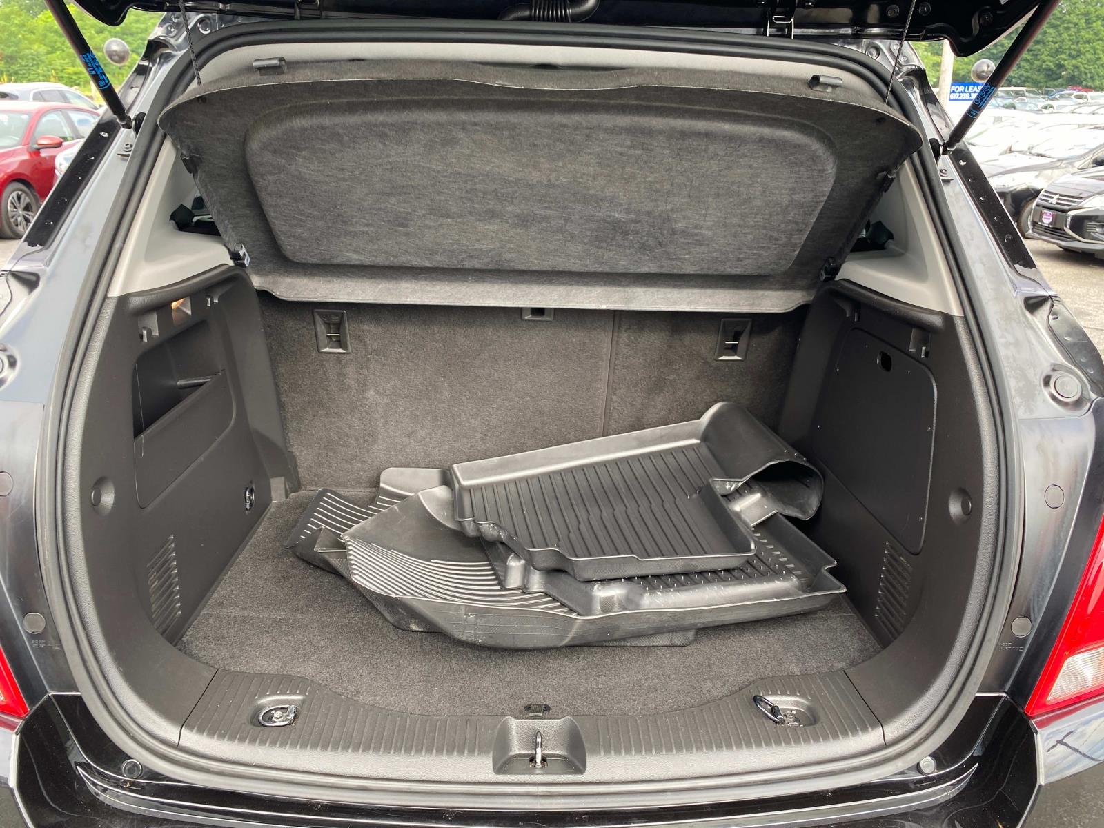 2019 Chevrolet Trax LT Image 12 of 24