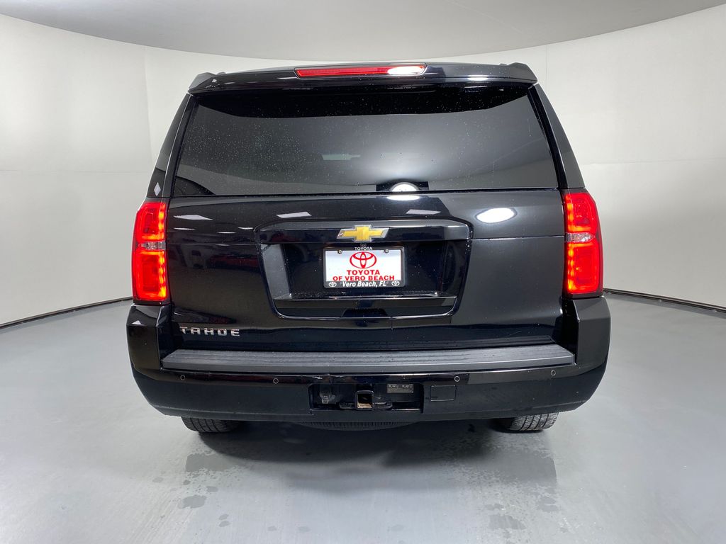 Vehicle image 8 of 39