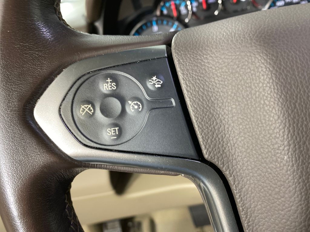 Vehicle image 24 of 39