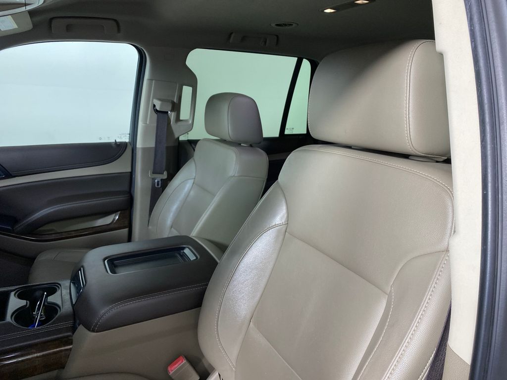 Vehicle image 11 of 39