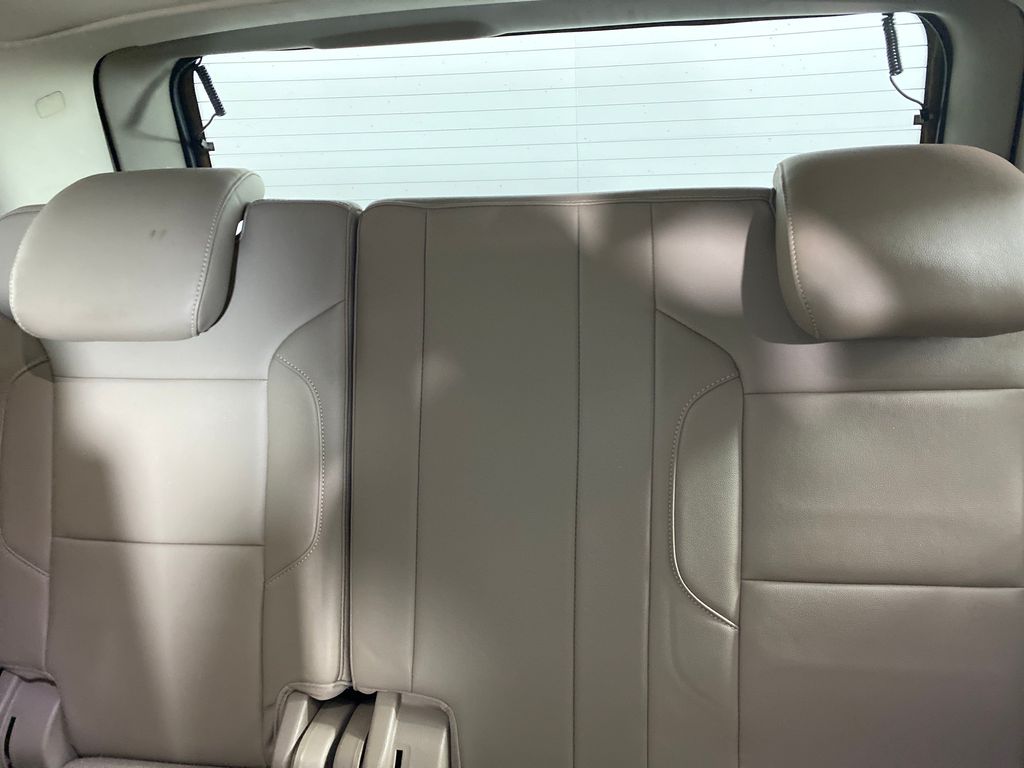 Vehicle image 10 of 39