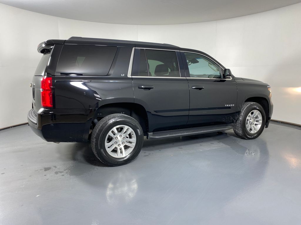 Vehicle image 4 of 39