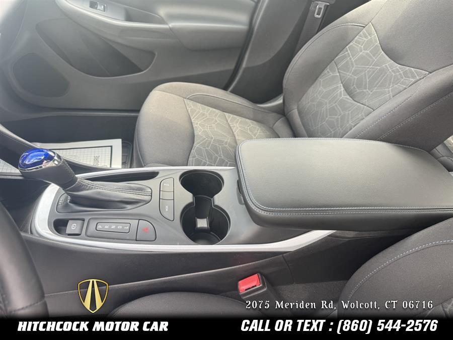 Vehicle image 36 of 46