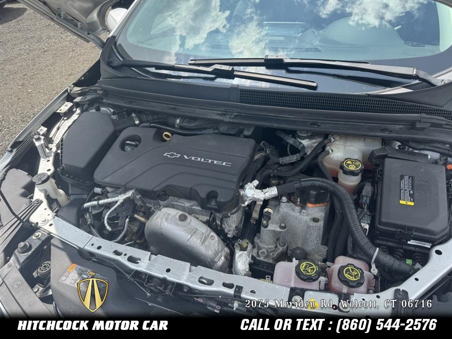 Vehicle image 23 of 46
