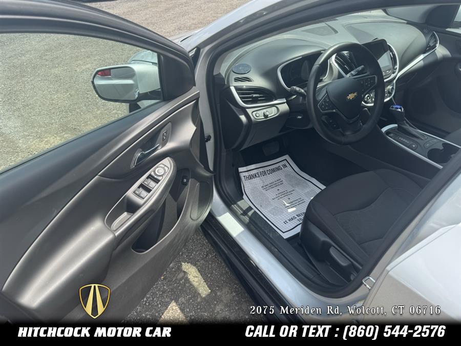 Vehicle image 34 of 46