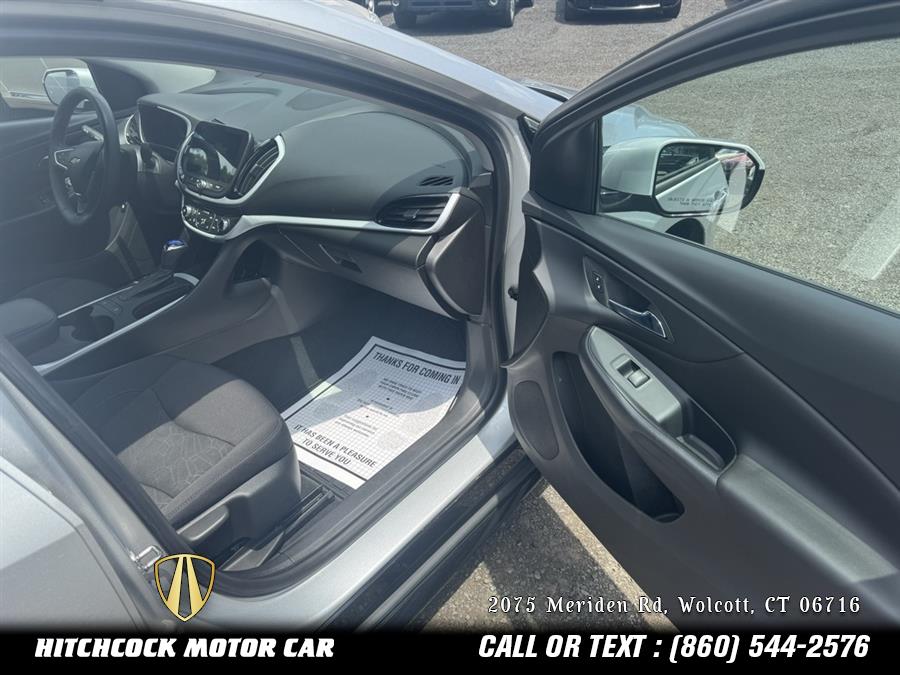 Vehicle image 37 of 46