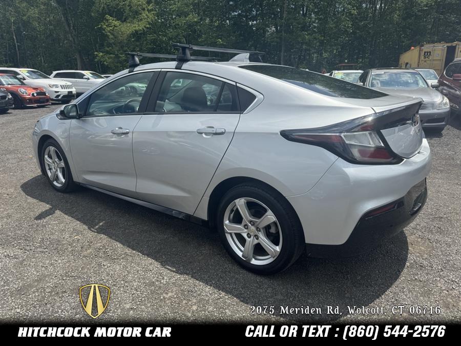 Vehicle image 17 of 46