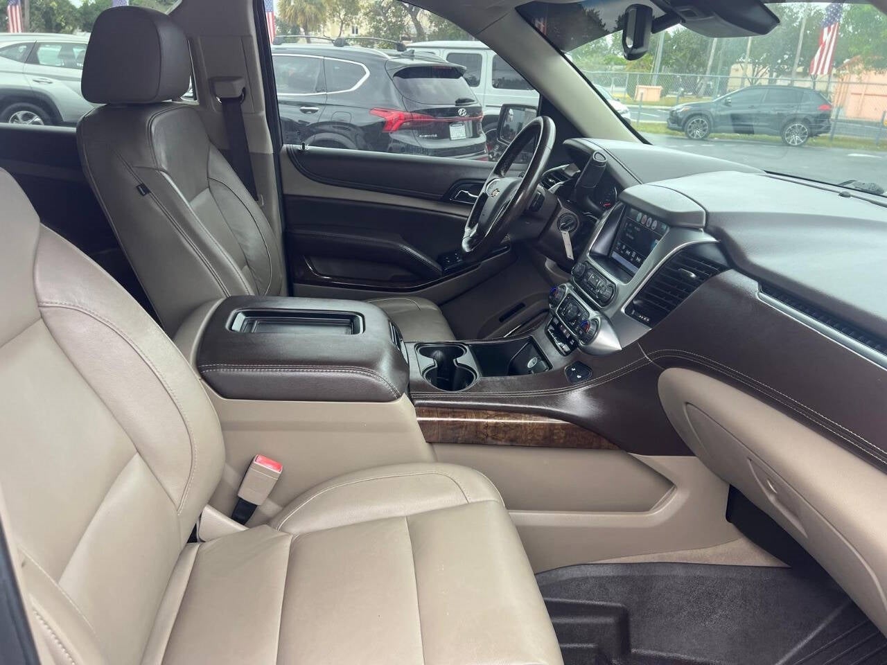 Vehicle image 28 of 54