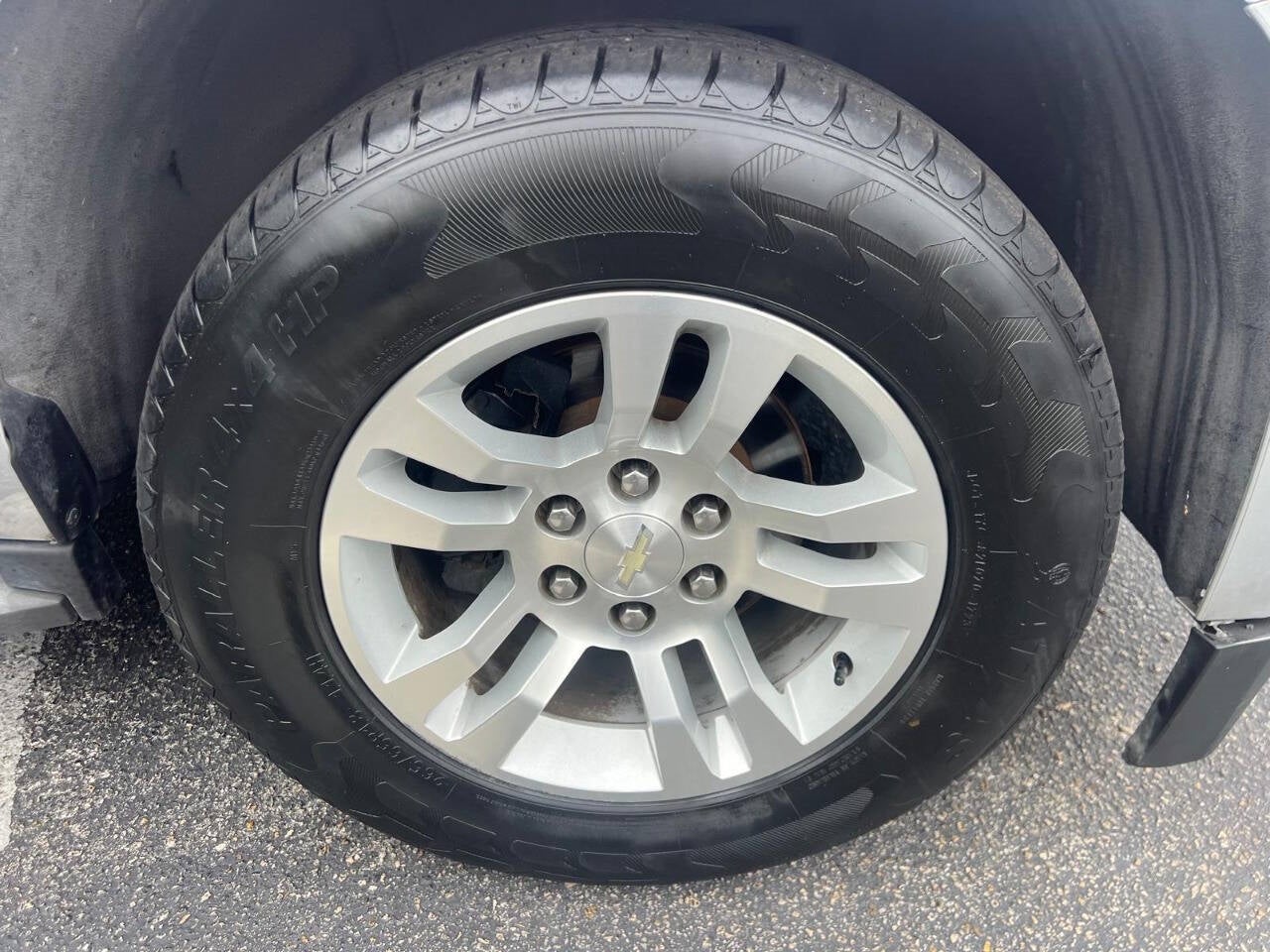 Vehicle image 40 of 54