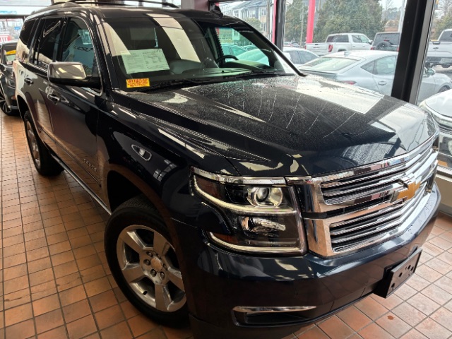 2019 Chevrolet Tahoe Premier Image 2 of 39