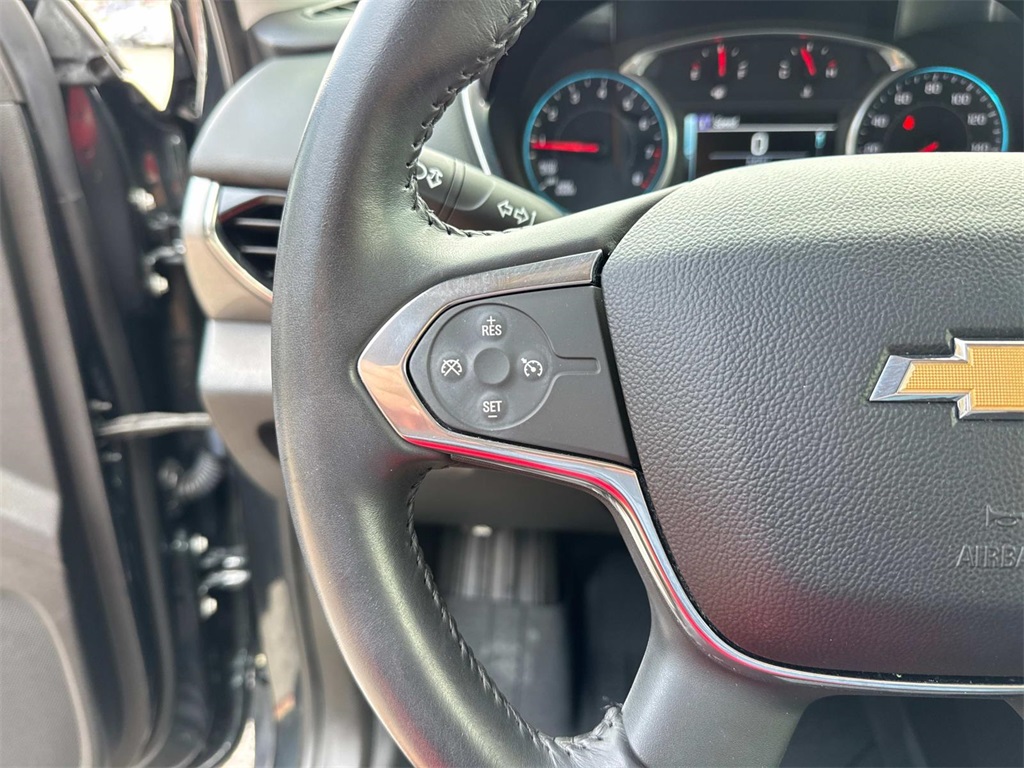 Vehicle image 22 of 27