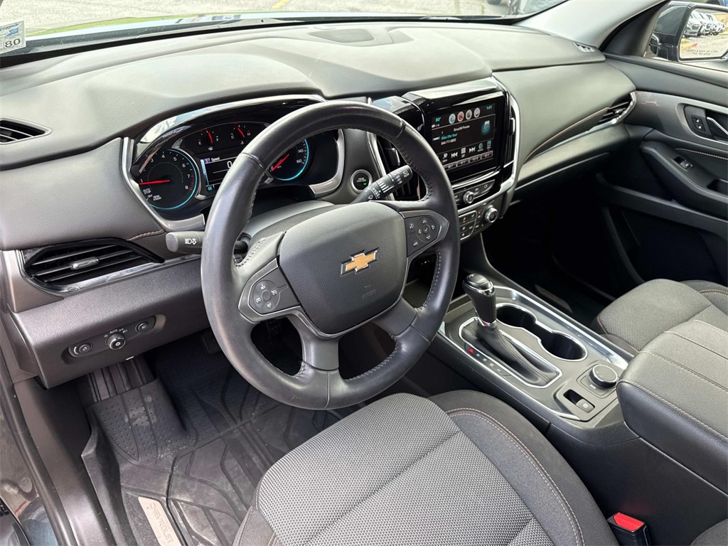 Vehicle image 18 of 27