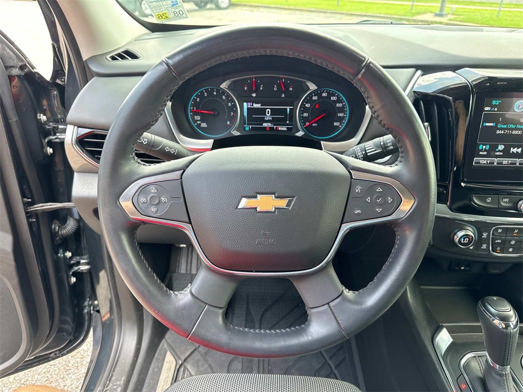 Vehicle image 21 of 27
