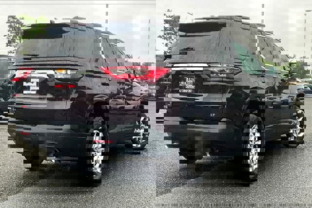 Vehicle image 3 of 37