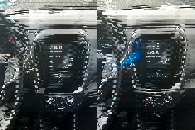Vehicle image 27 of 37