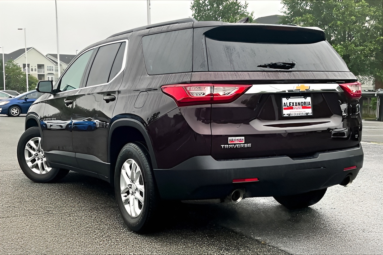 Vehicle image 36 of 37