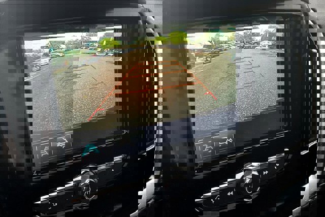 Vehicle image 19 of 37