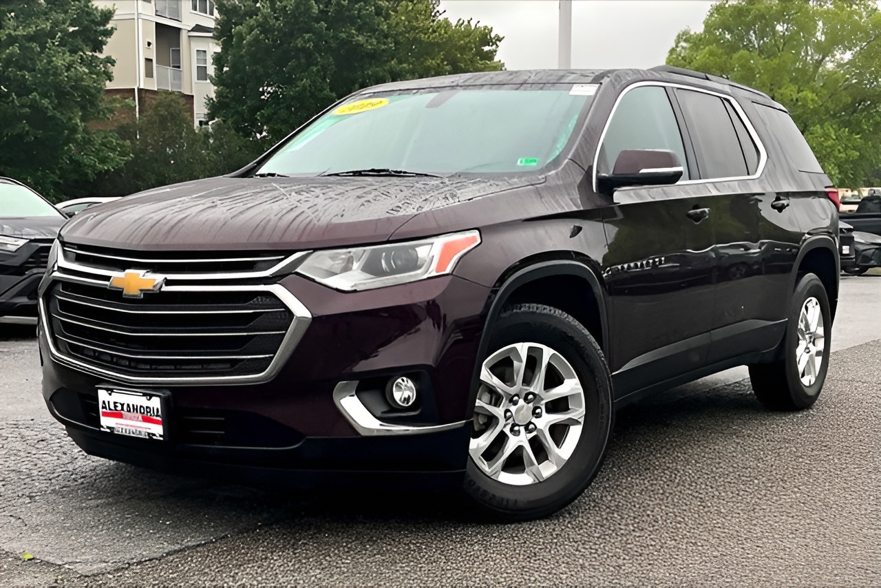 Vehicle image 33 of 37