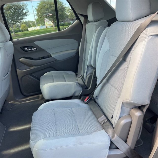 2019 Chevrolet Traverse LT Cloth Image 5 of 7