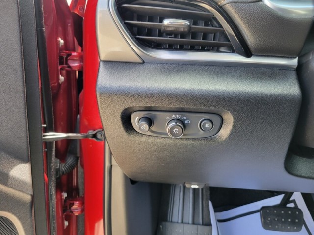 Vehicle image 16 of 38