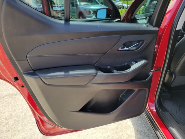 Vehicle image 33 of 38