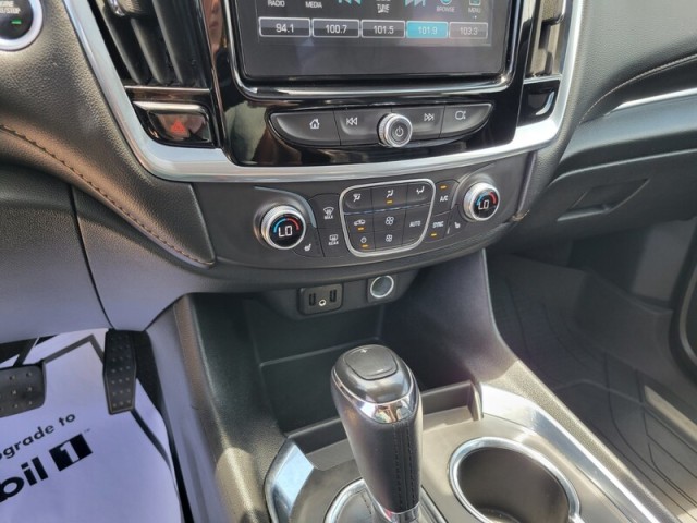 Vehicle image 19 of 38