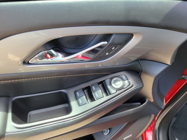 Vehicle image 29 of 38