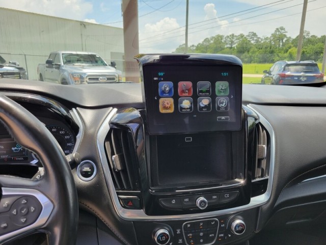 Vehicle image 21 of 38