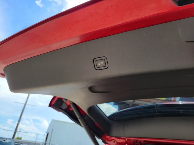 Vehicle image 9 of 38