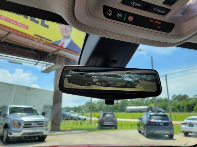 Vehicle image 24 of 38