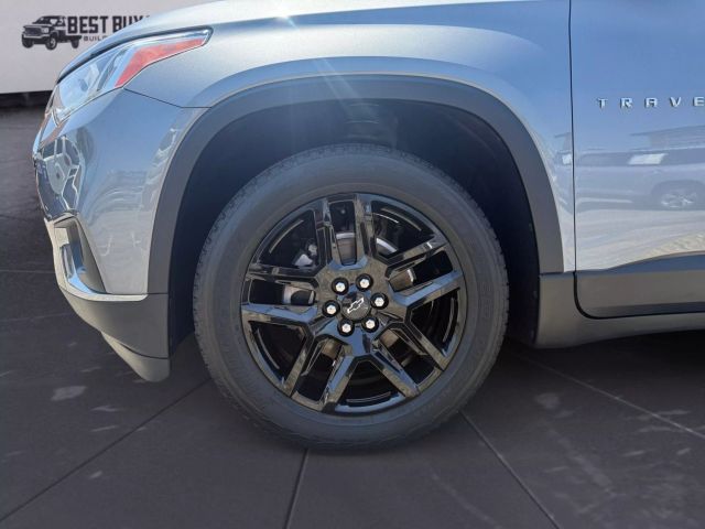 Vehicle image 26 of 40