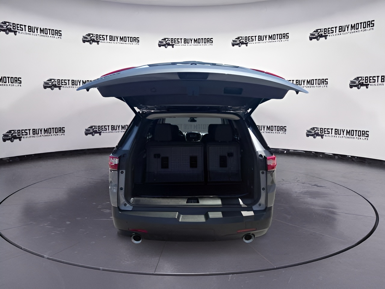 Vehicle image 38 of 40