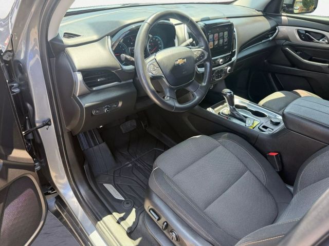 Vehicle image 15 of 40