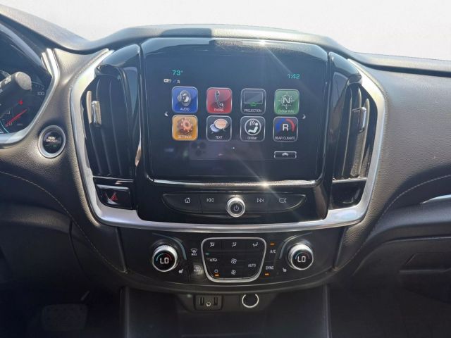 Vehicle image 12 of 40