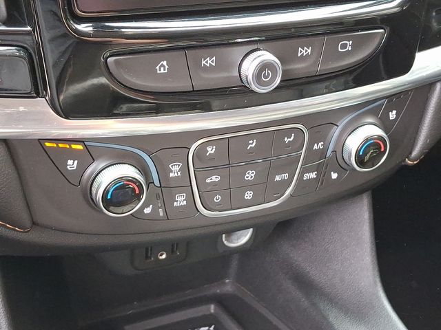 Vehicle image 17 of 34
