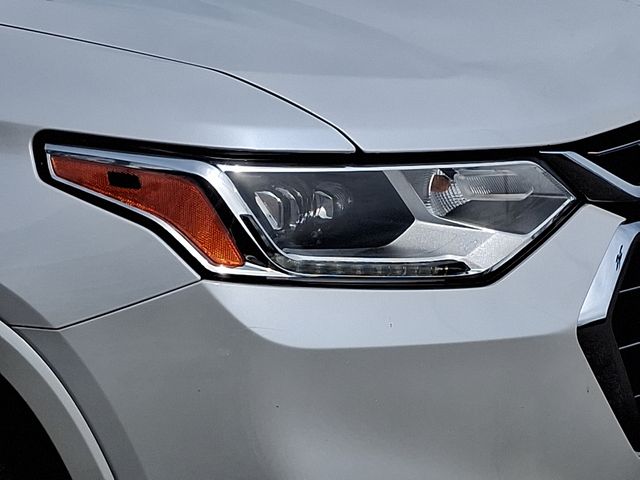Vehicle image 9 of 34