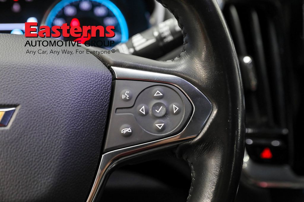 Vehicle image 47 of 100