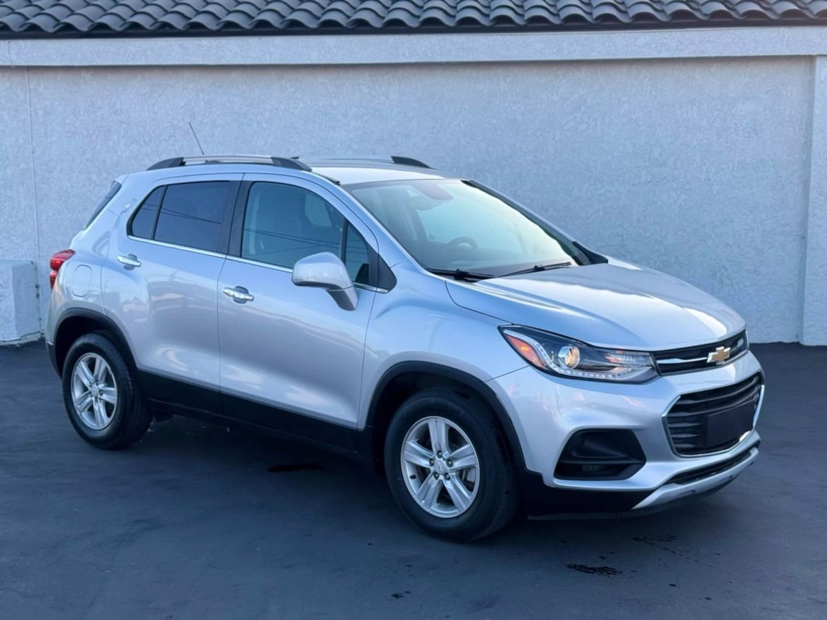 Vehicle image 3 of 33