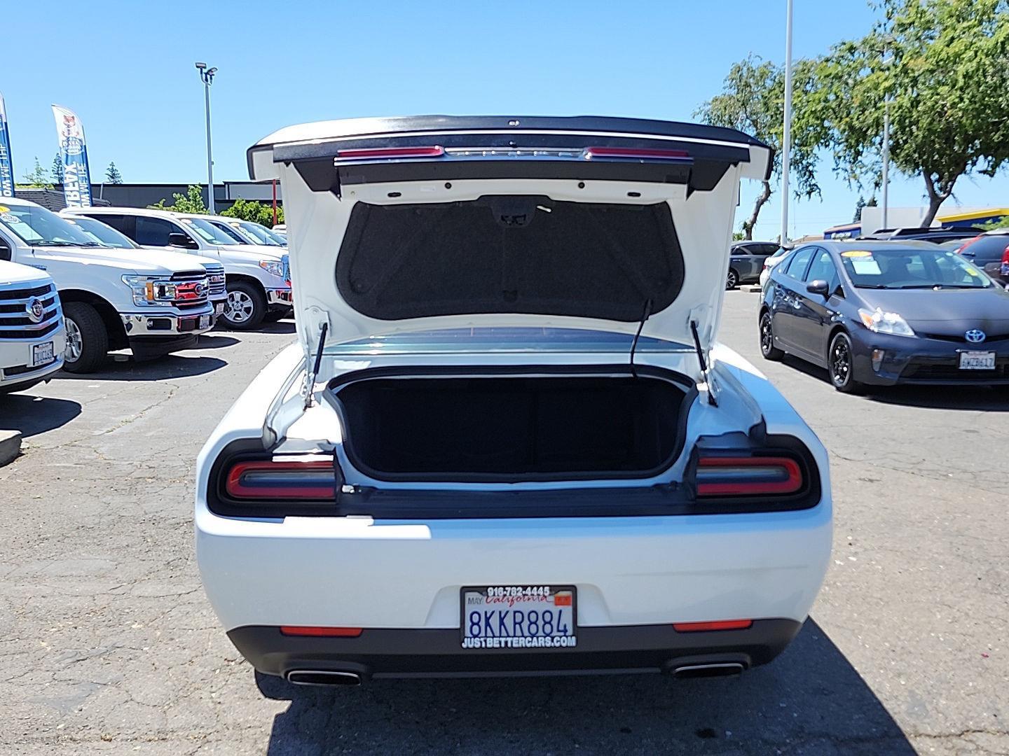 Vehicle image 35 of 56