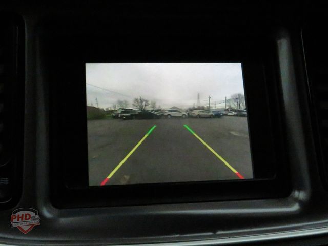 Vehicle image 15 of 22