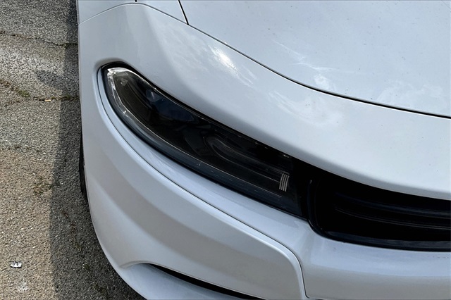 Vehicle image 34 of 35