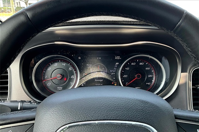 Vehicle image 20 of 35