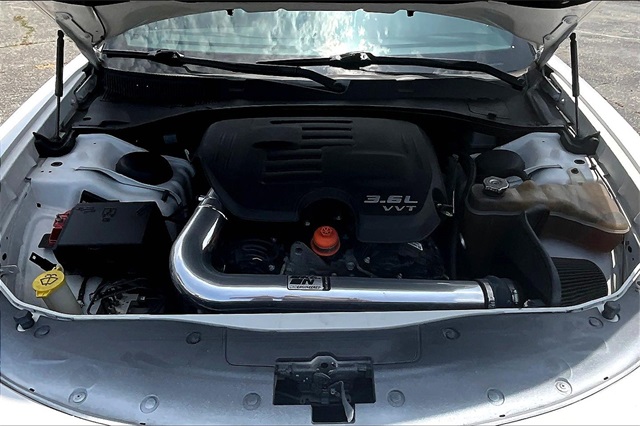 Vehicle image 7 of 35